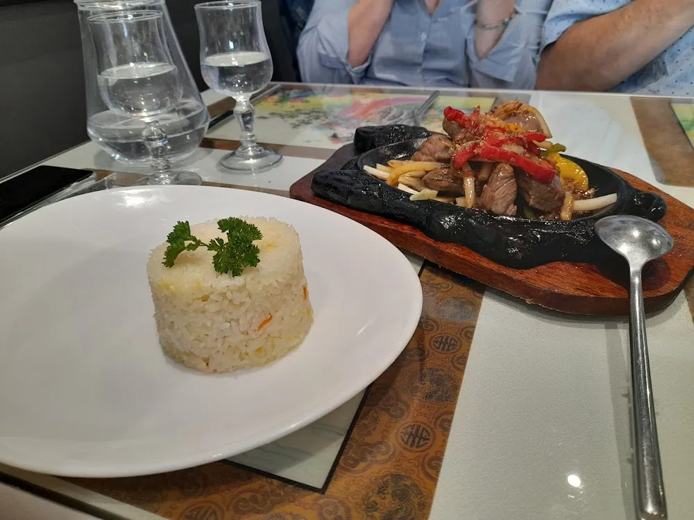 Bœuf Luk Lak Et Riz Cantonnais