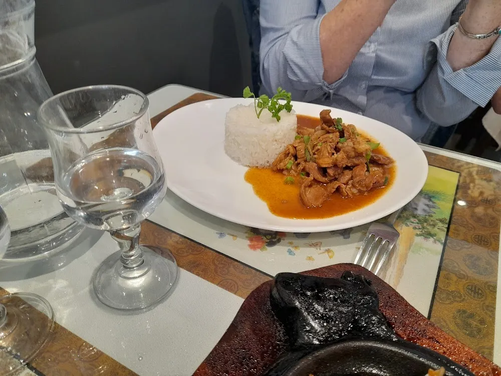 Porc Au Caramel Et Riz Cantonnais